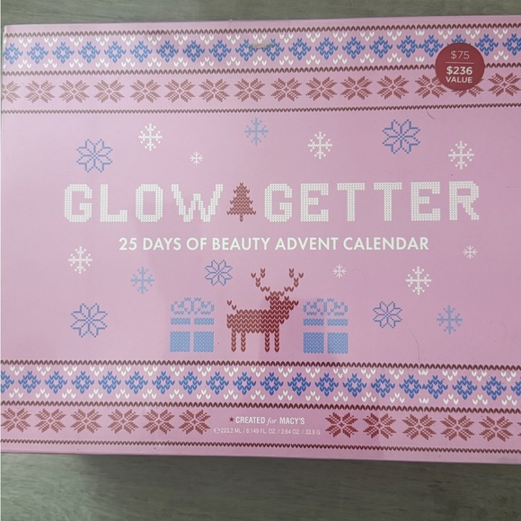 Macy's Other - Macy's Glow Getter 25 Days of Beauty Advent Calendar